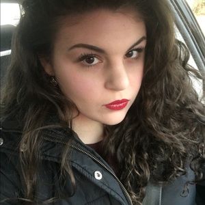 Meet your Posher, Virginia